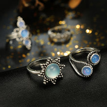 Load image into Gallery viewer, Crystal Ring Set For Women